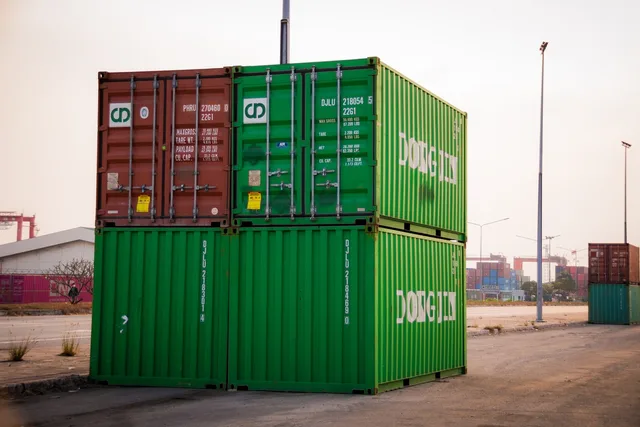 haven, container, poort, container schepen, vervoer, verzendkosten, vracht, container management, vervoer over water, industrie, als een commerciële, het zeilen, cargo container, kosten, de haven kranen, kraan, hutchison port holdings, hutchison port, thailand. Douane en btw bij import: formaliteiten voor handelsbedrijven
